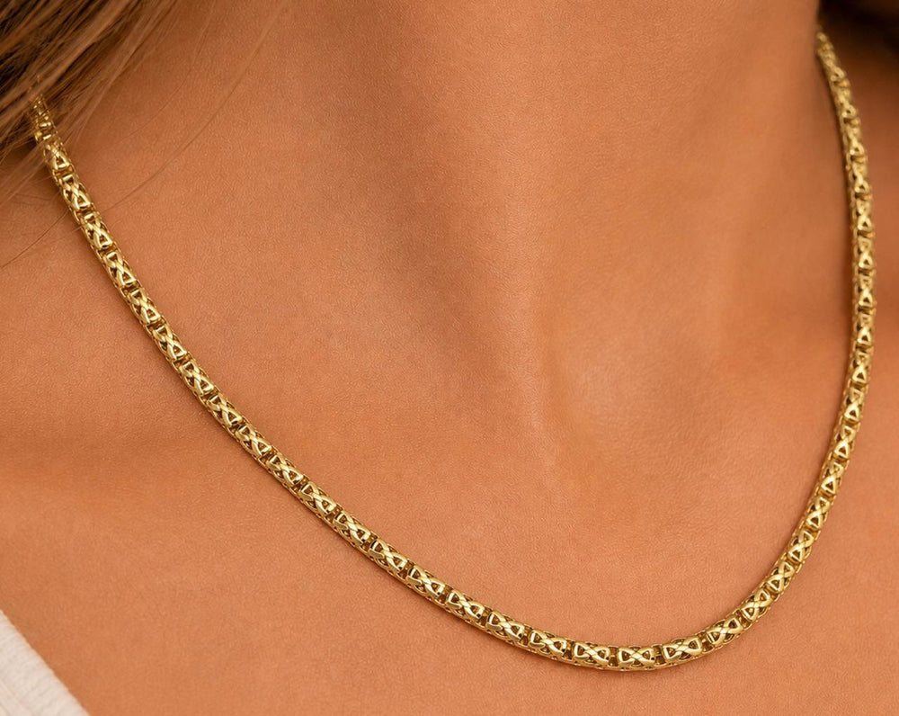 Elysian Gold Knot Chain - Back