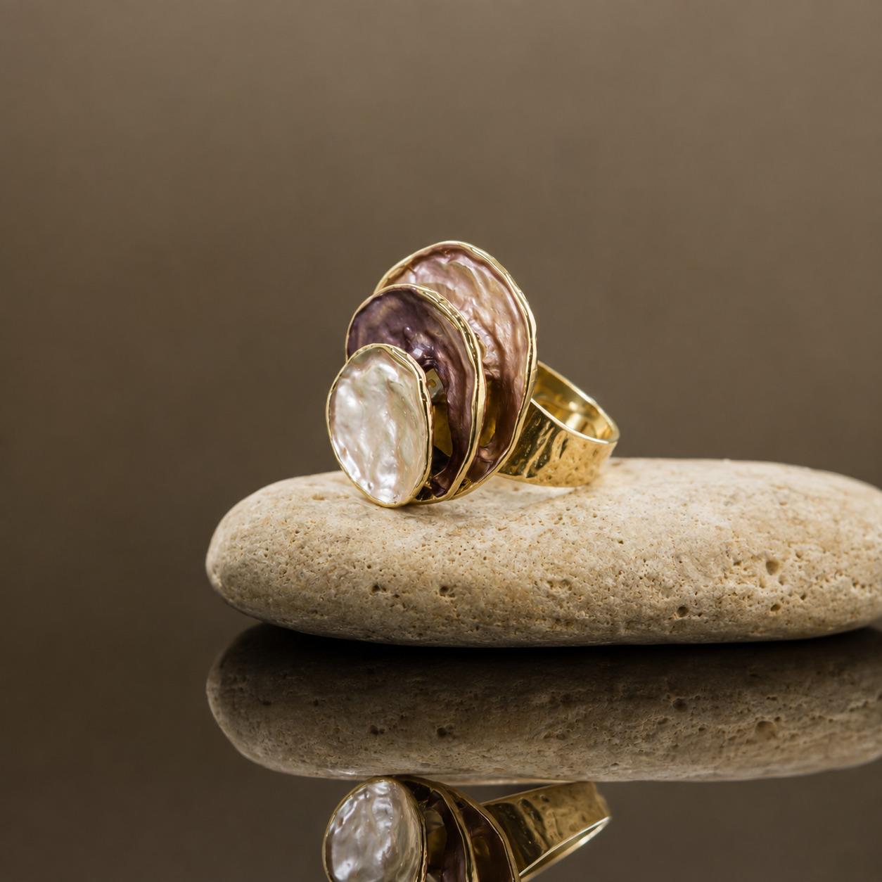 Molded Petal Ring – Sculptural Statement Ring for Women