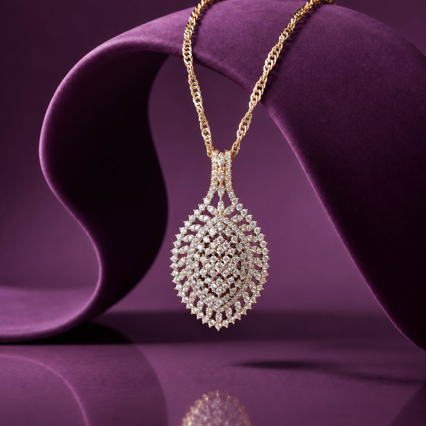 Filigree Marquis Set – Elegant Crystal Pendant Set for Women